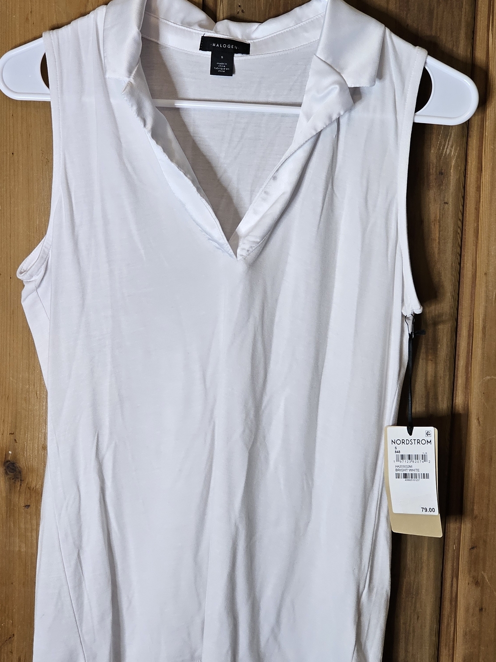 Halogen White Sleeveless V-Neck Polo Dress Shirt
